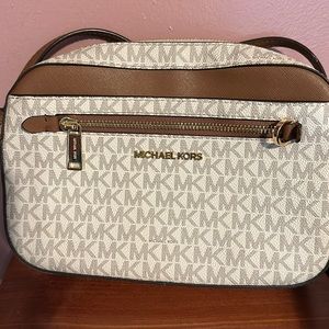Michael Kors crossbody bag. Cream with tan/brown. 7”x10”